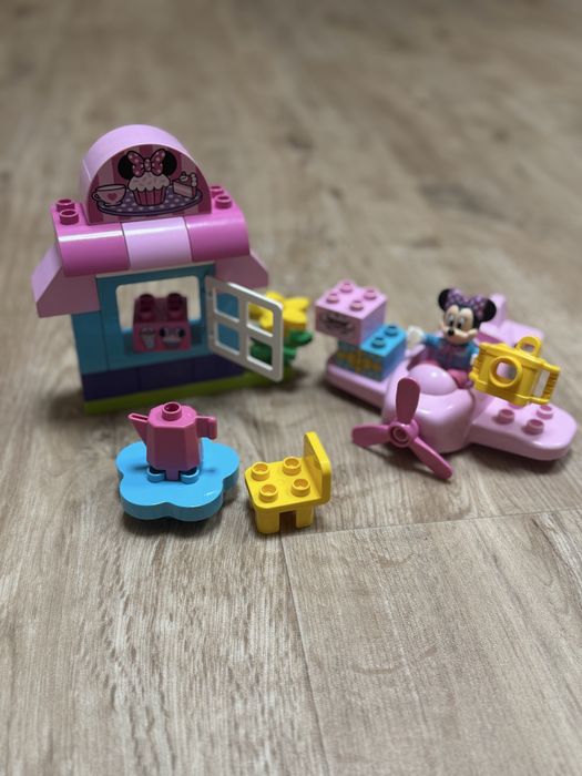 Lego Duplo «Кафе Мінні»