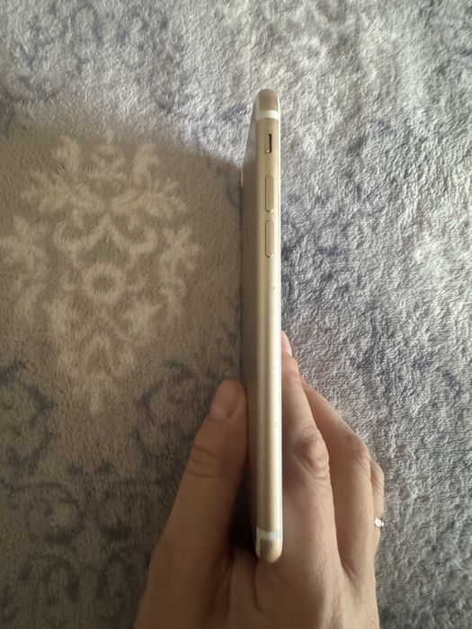 Iphone 7 32 GB Złoty