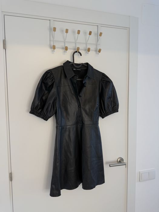 Міні-плаття з эко-шкіри Zara