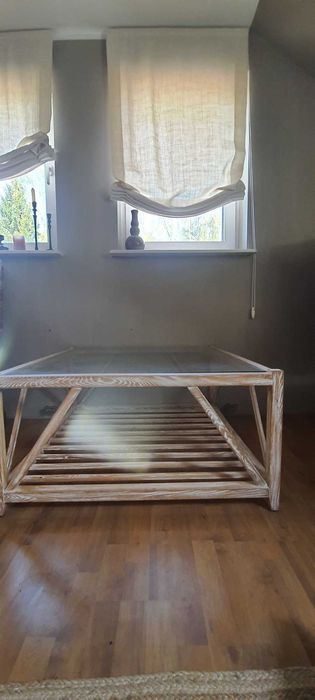 sprzedam stolik bielony 100x100