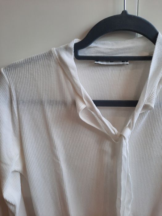 Camisola branca canelada da Mango