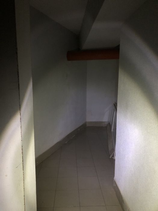 Кладовка-підвал.