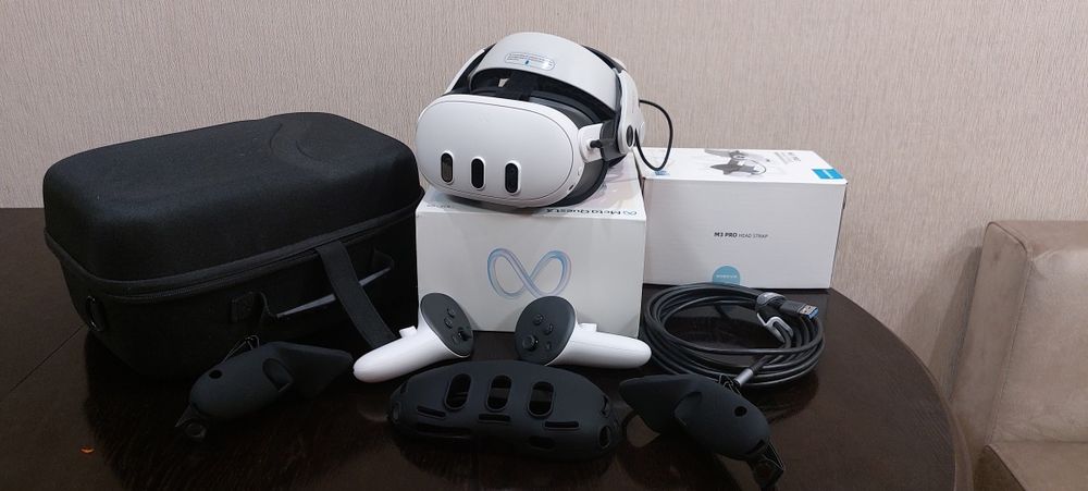 Окуляри віртуальної реальності Meta Quest3, 512GB, Стан як новий