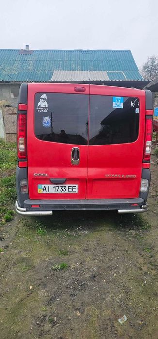 OPEL VIVARO 2.5 2009 року