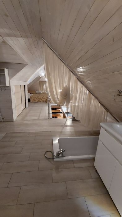 Здам будиночок біля озера в селі Погреби