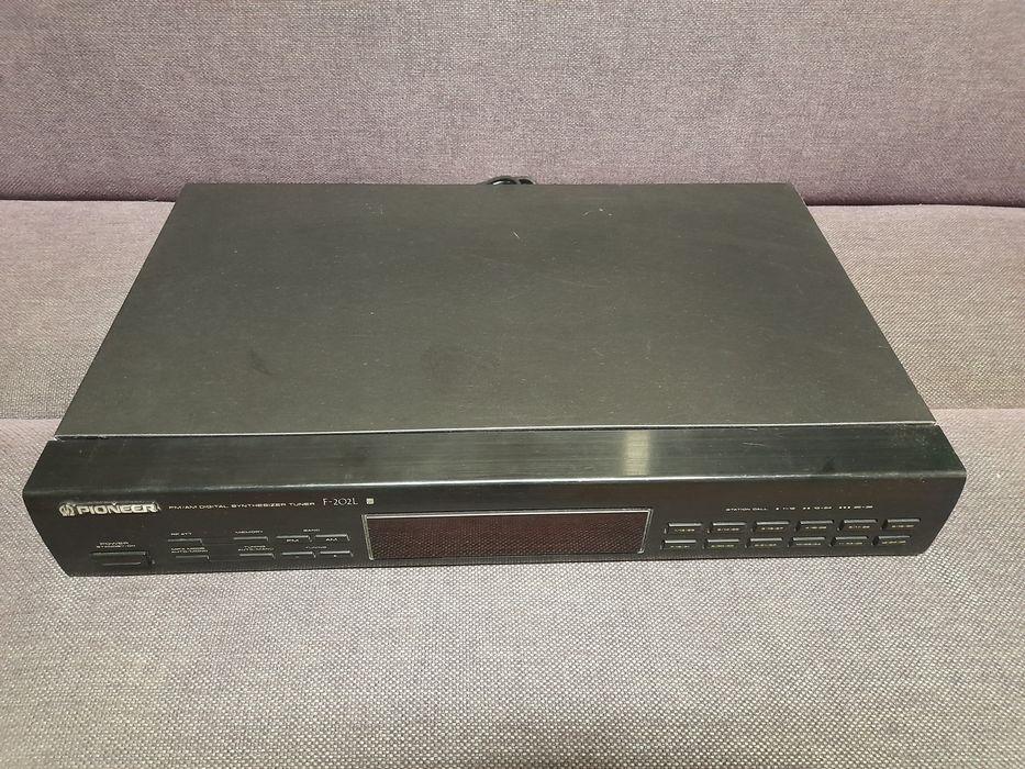 Tuner Pioneer F 202 L