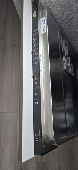 Посудомийна машина