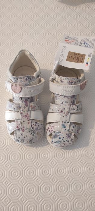 Sandálias GEOX para menina novas