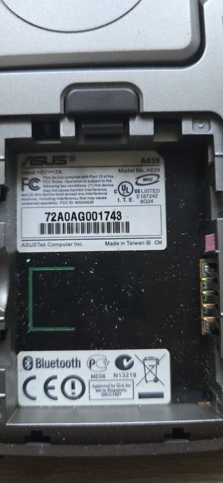 Zabytkowy Asus A639.