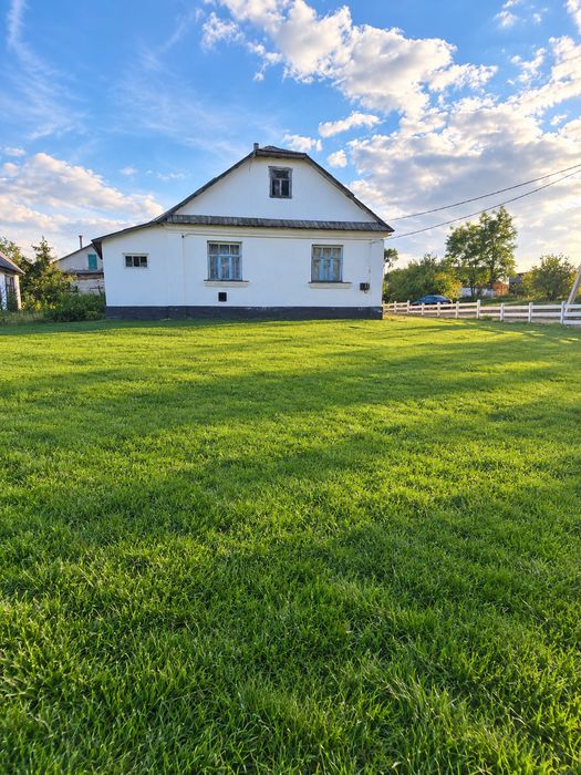 Продаж будинку с.Комарівка