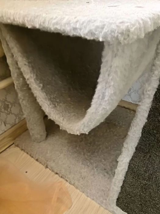 Домик для кошек серый