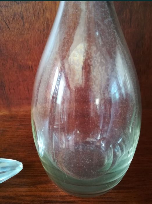 Garrafa de vidro com tampa vintage