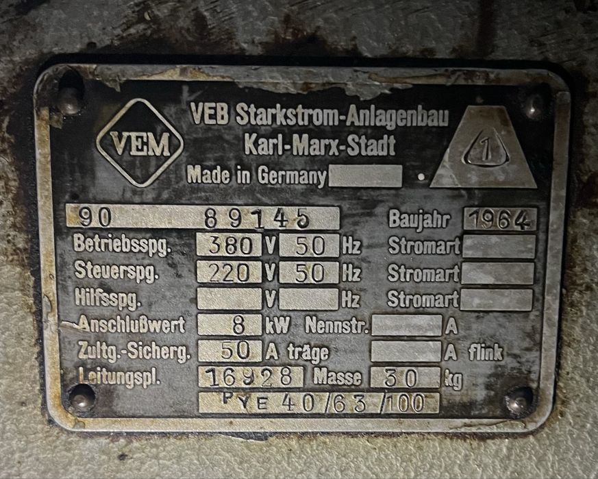 Prasa  VEB Starkstrom