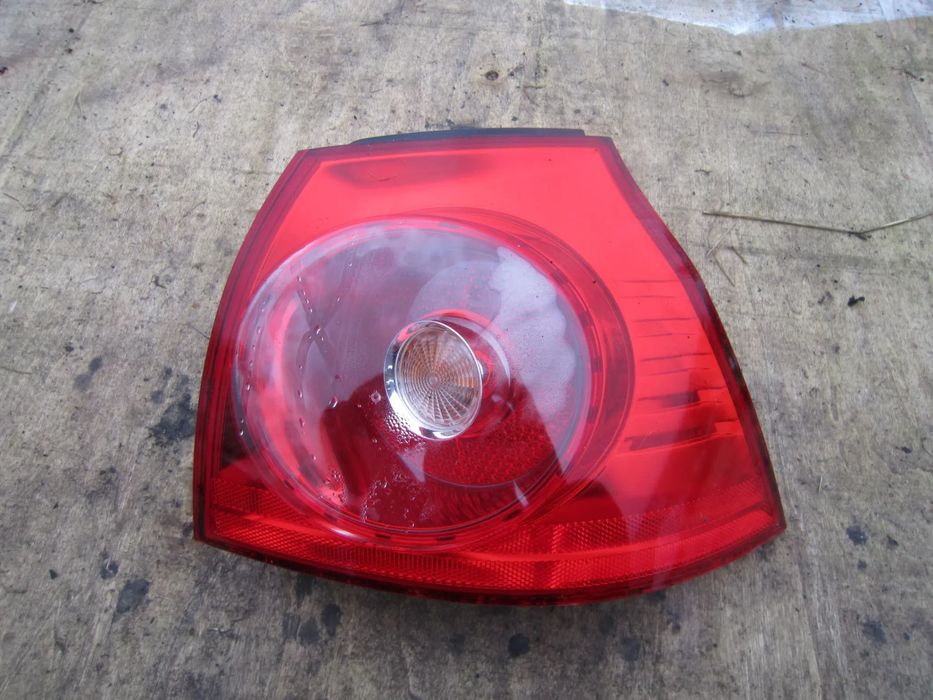 Lampa tył tylna prawa VW Golf V HB 1K6945096N