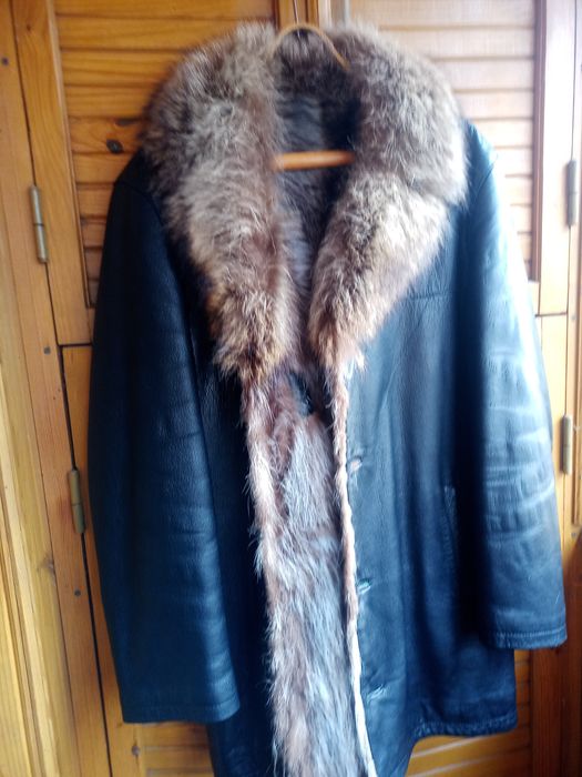 Мужская дублёнка. 50 р