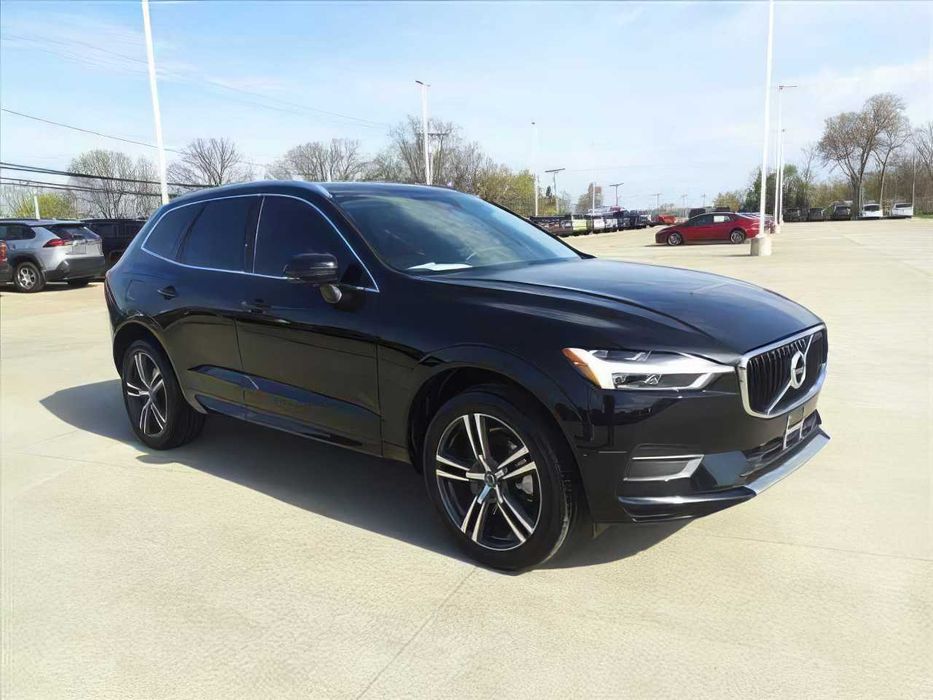 Volvo XC60 T6 Momentum      2019