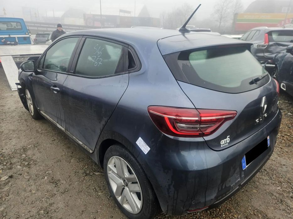 Renault Clio e-tech   2021  automat 1.6 hybryda  Francja