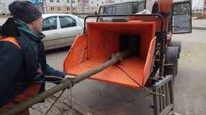 Оренда подрібнювача гілок та професійне подрібнення деревини