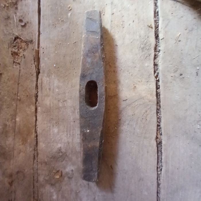 Клевці для праці на колії