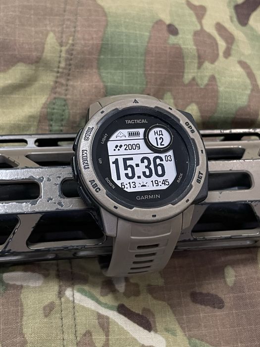 Garmin Instinct Tactical Coyote tan
