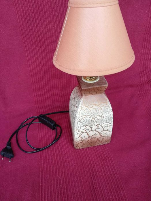 Lampka nocna ładna z żarówką LED, długi kabel z wyłącznikiem