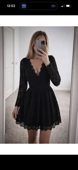 Czarna seksowna sukienka koronkowa rozmiar XS