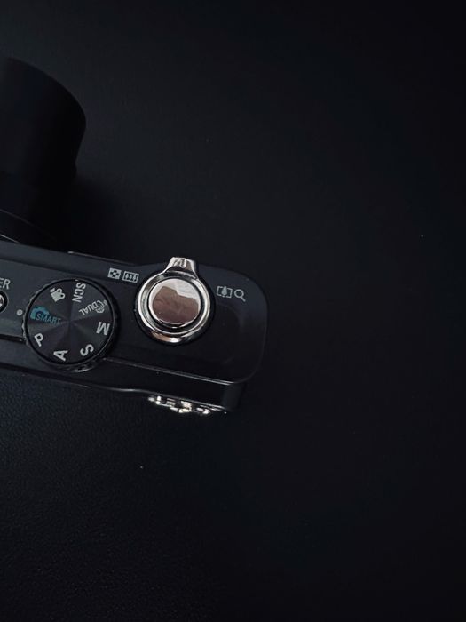 Мильничка Samsung WB700 , фотоапарат