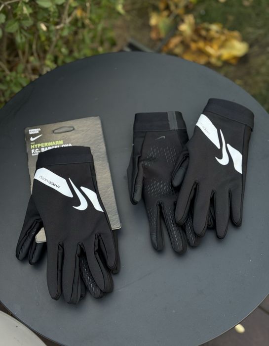 Перчатки Nike HyperWarm Windproof найк