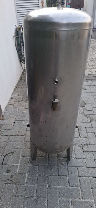 Balão de agua/ Autoclave em Inox 200L – Estado Impecável