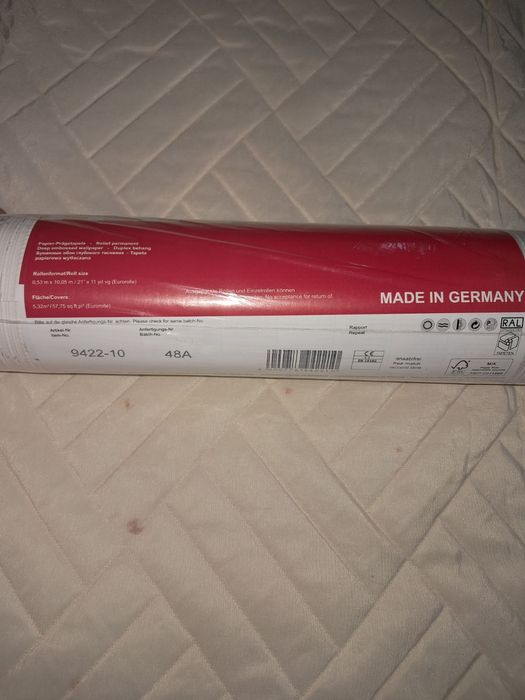 Бумажні шпалери.