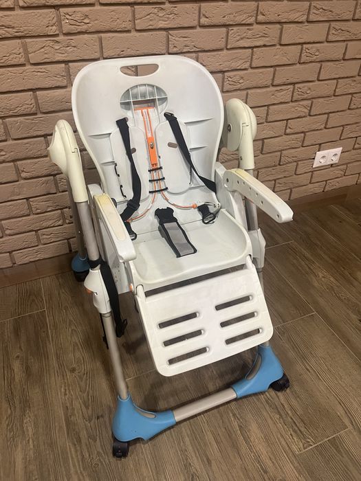 Продам дитячий стільчик доя годування