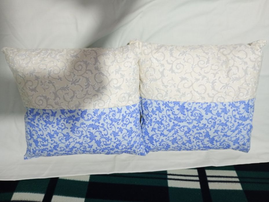 Okazja Zestaw Dwóch Połpuchowych Jaśkow Szyte Recznie