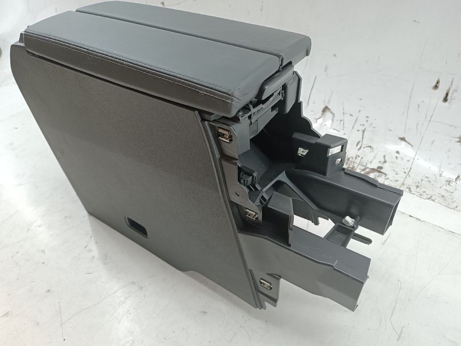 Consola de apoio de braço - PEUGEOT 308 III