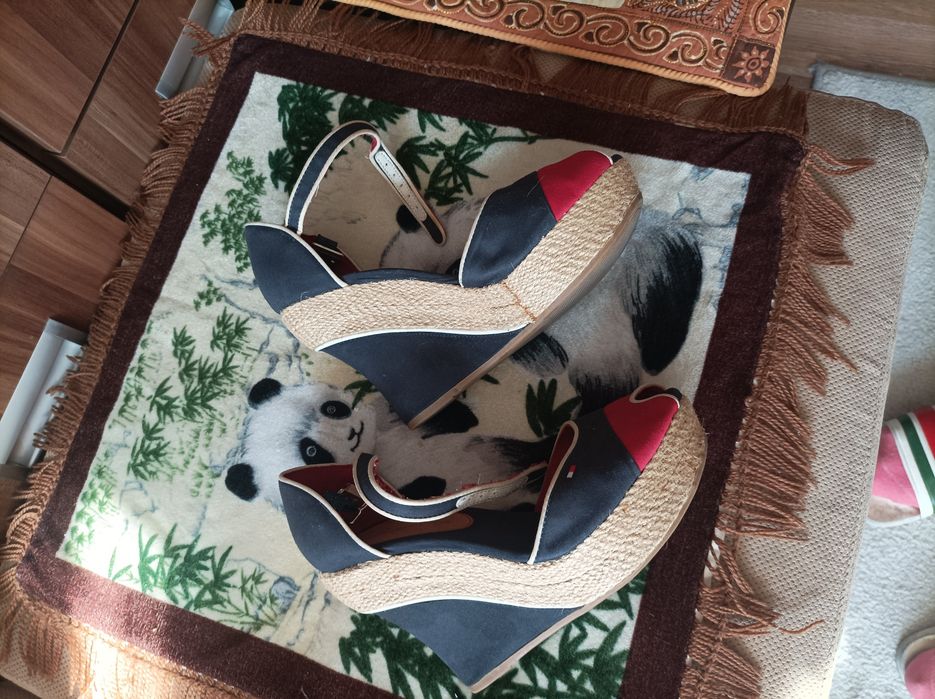 Sandały na koturnie roz 36 dl wk 23cm Tommy Hilfiger