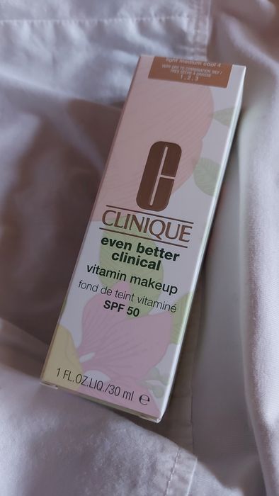 Clinique Even Better Clinical Vitamin Makeup SPF50