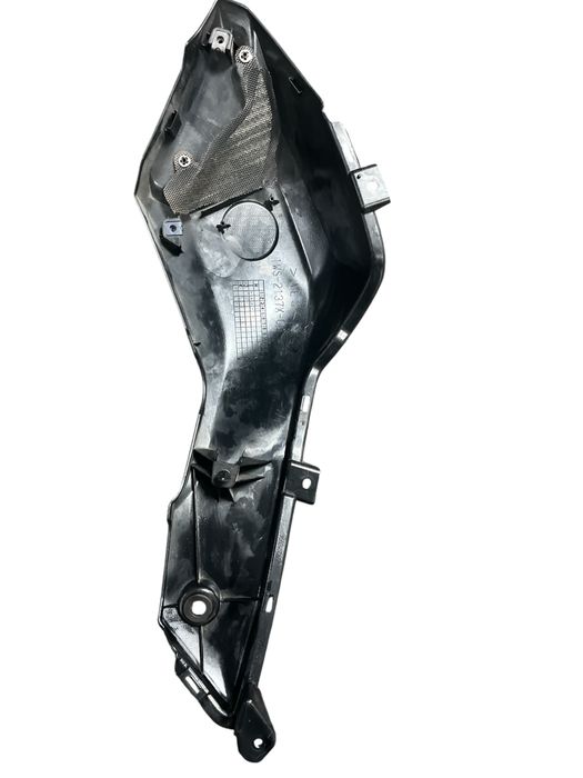 111. Wypelnienie wlot powietrza prawy Yamaha MT-07 13-17