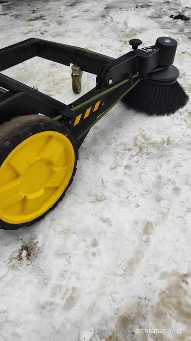 Підмітальна машина Karcher K970