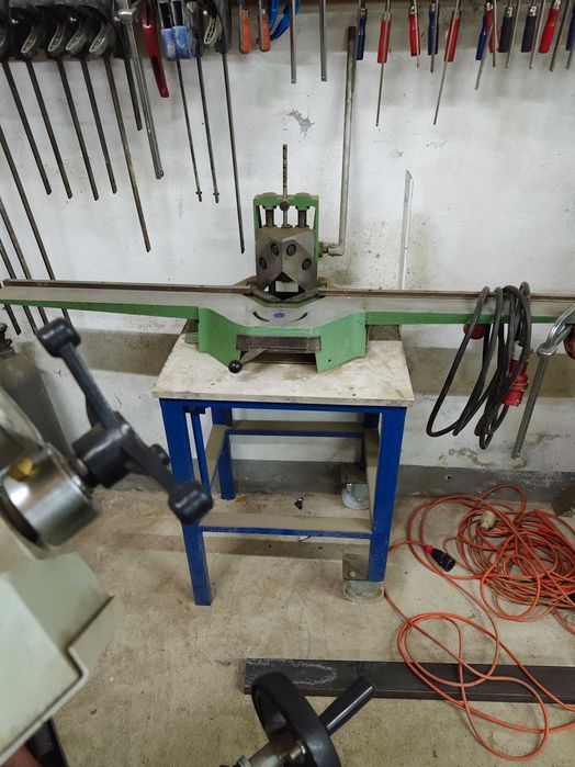 Wykrawarka do naroży