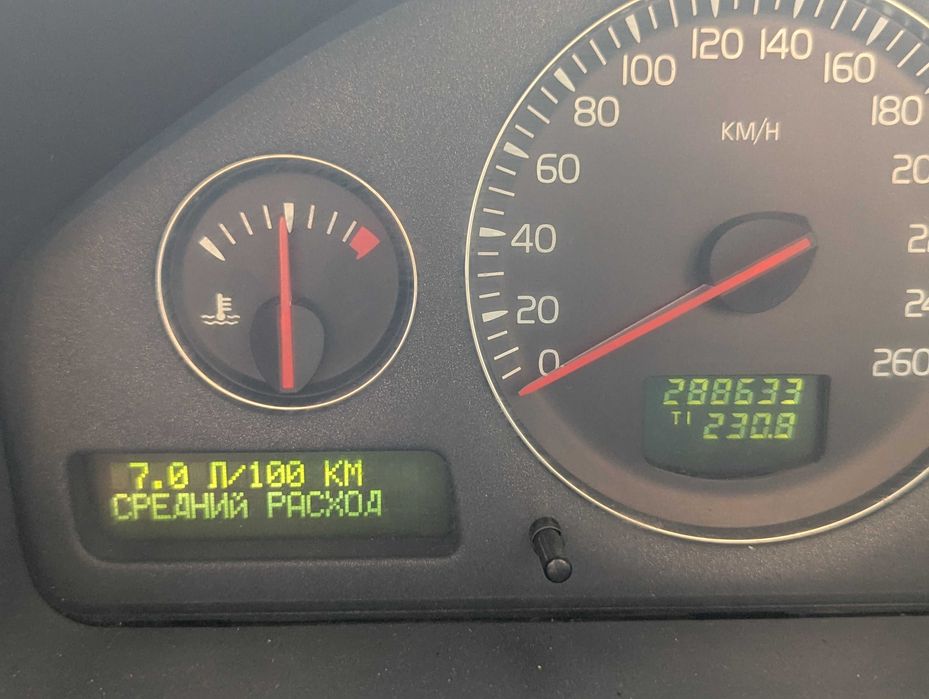 Volvo V70 D5 2.4 дизель, 2003 р., автомат Aisin
