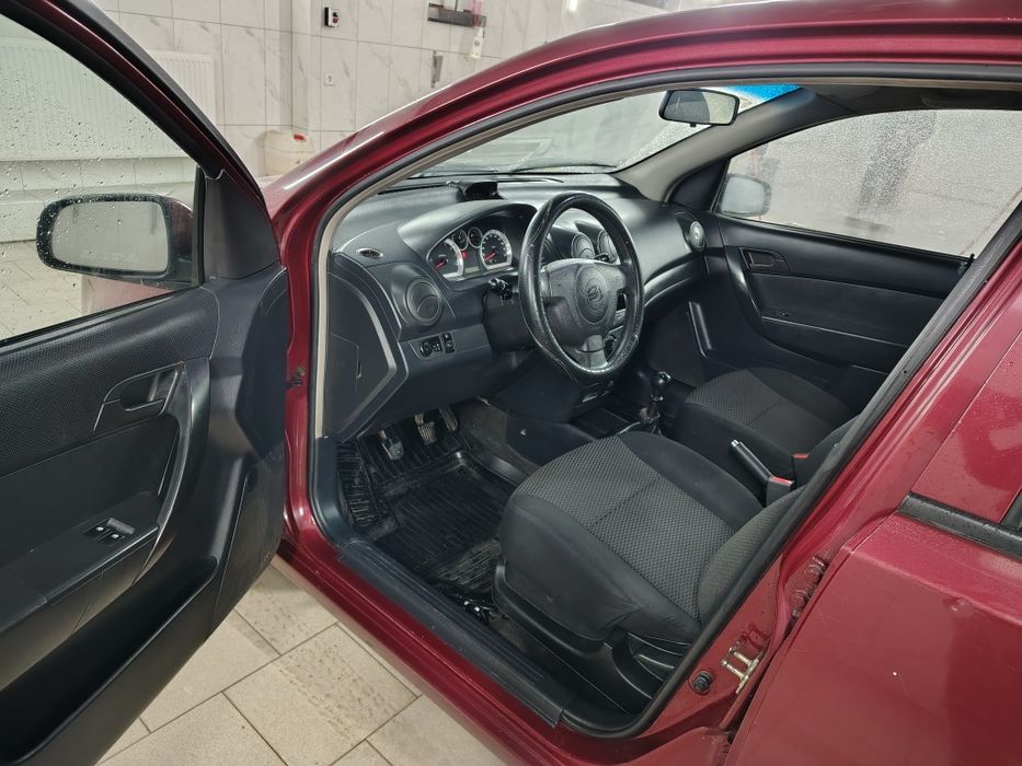 Aveo T255 (Zaz Vida) Хетчбек, 2ий власник + комплект резини.