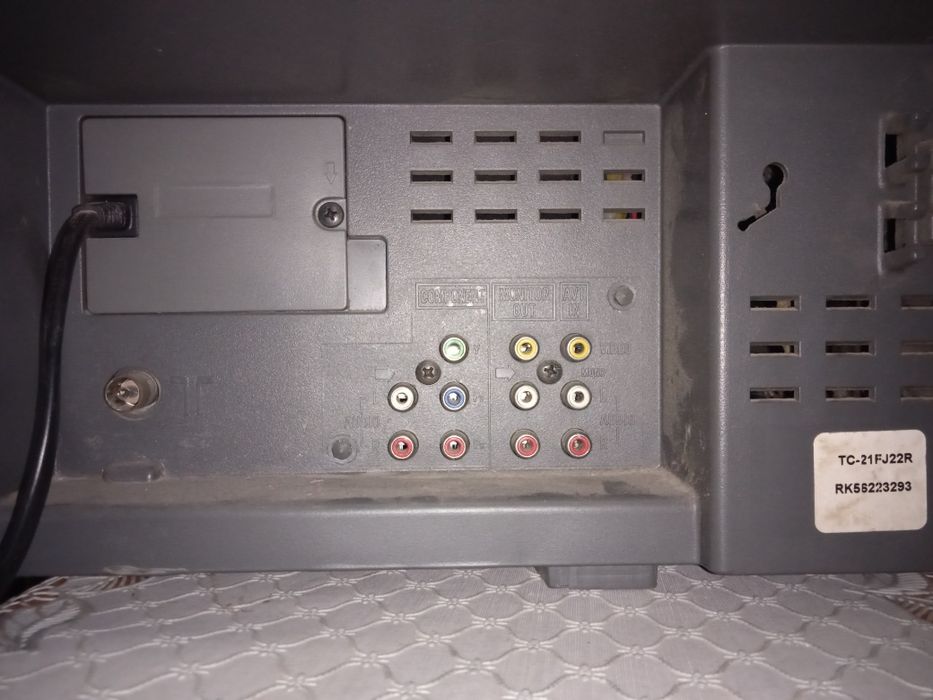 Продам телевизор