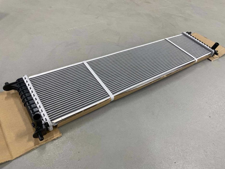 радиатор Tesla model S конденсер TMS