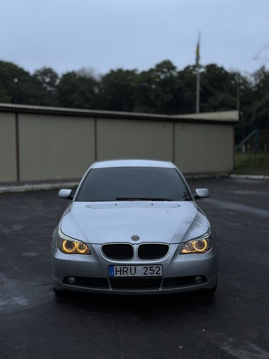 Продам BMW e60 525