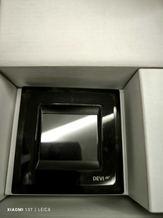 Терморегулятор ( термостат) теплої підлоги DEVIreg Touch