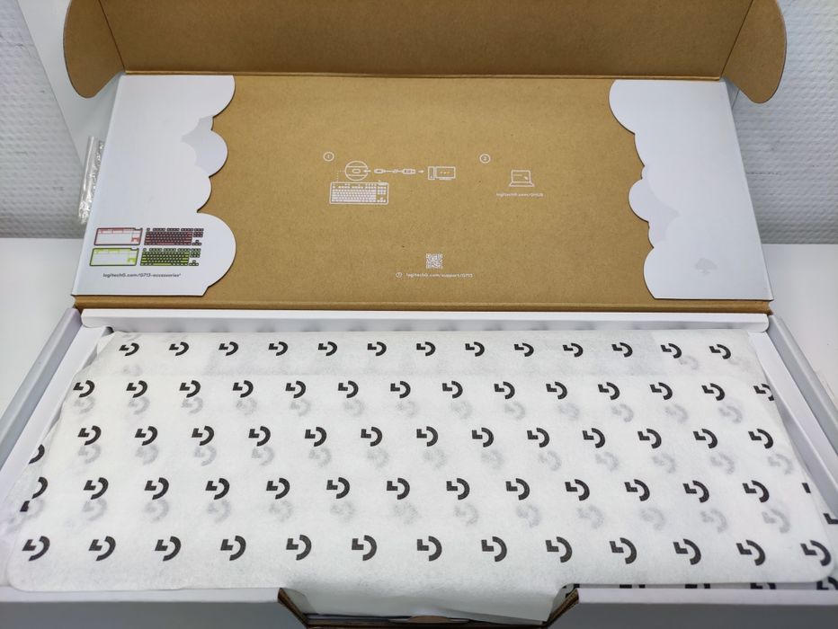 Klawiatura Logitech G713, nieużywana