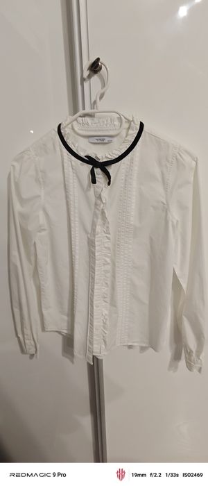 Biała koszula dziecięca