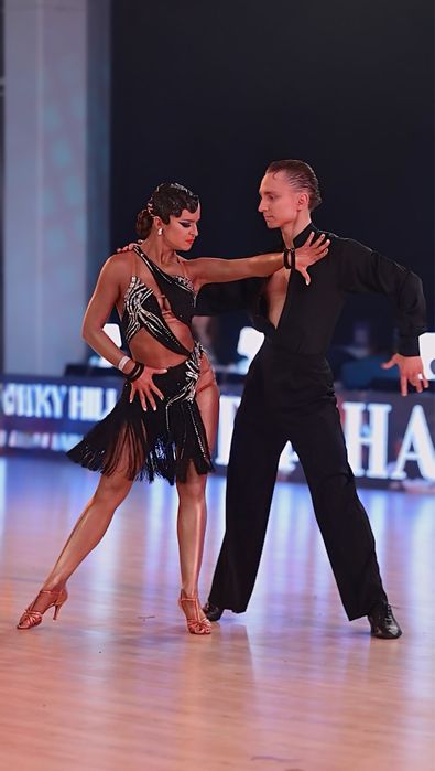 Бальна сукня - Латина