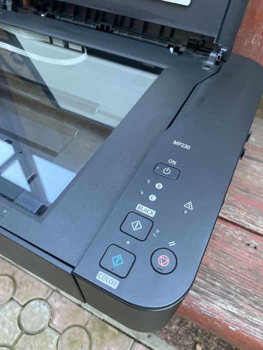 МФУ Canon MP230 Працюючий з фарбою