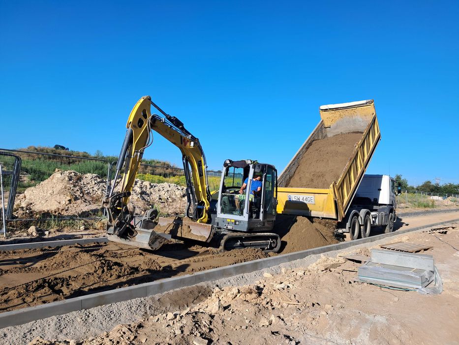 Brukarstwo przemysłowe ,maszynowe układanie kostki , niwelacja 3D