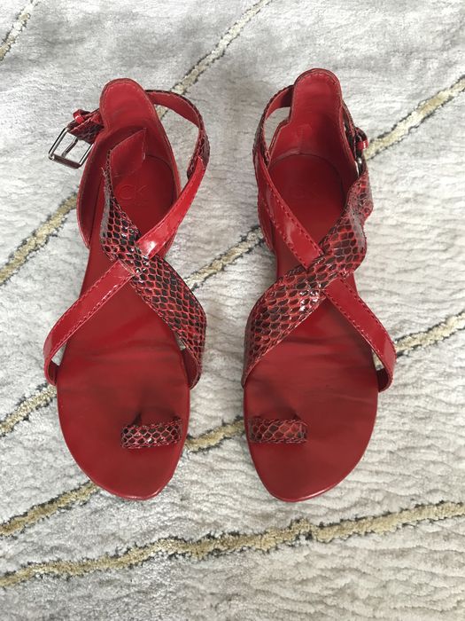 Calvin Klein sandały 37